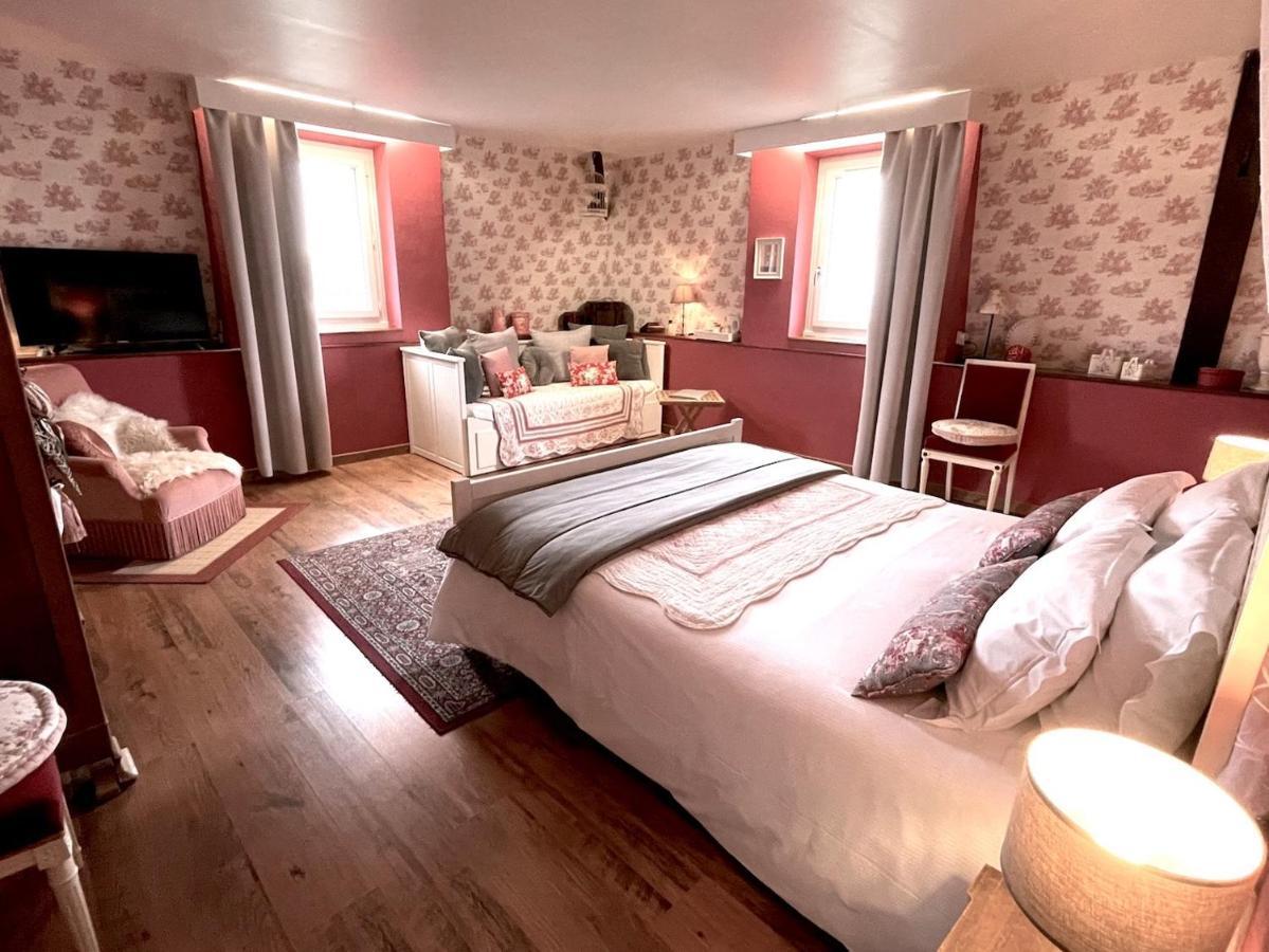 Maison D'Hotes Et Gites La Chouannerie A Cote Du Parc Du Puy Dufou Pouzauges Ngoại thất bức ảnh