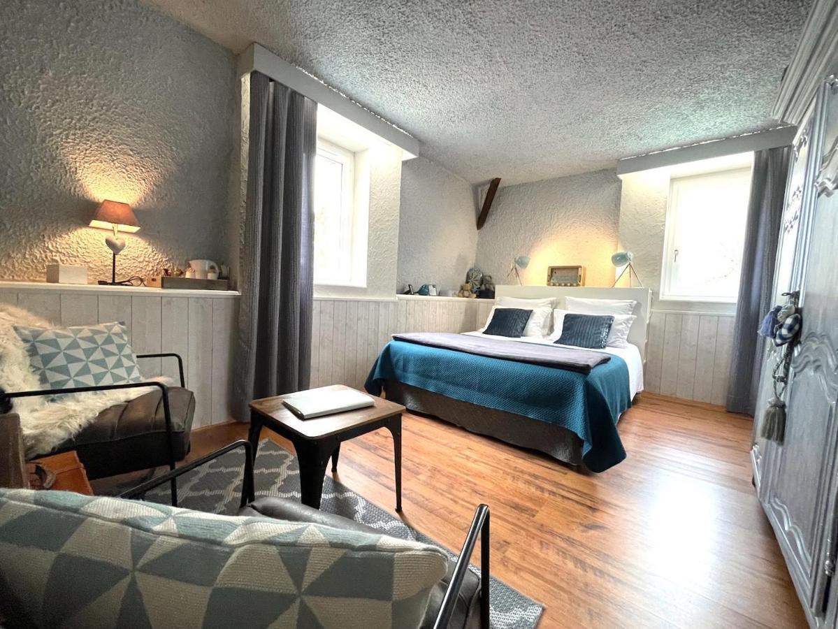 Maison D'Hotes Et Gites La Chouannerie A Cote Du Parc Du Puy Dufou Pouzauges Ngoại thất bức ảnh