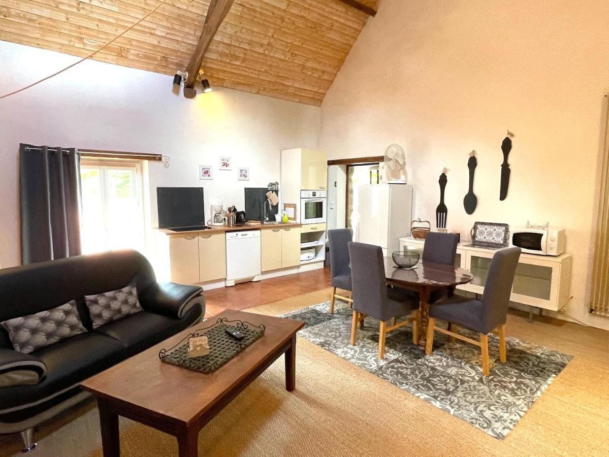 Maison D'Hotes Et Gites La Chouannerie A Cote Du Parc Du Puy Dufou Pouzauges Ngoại thất bức ảnh