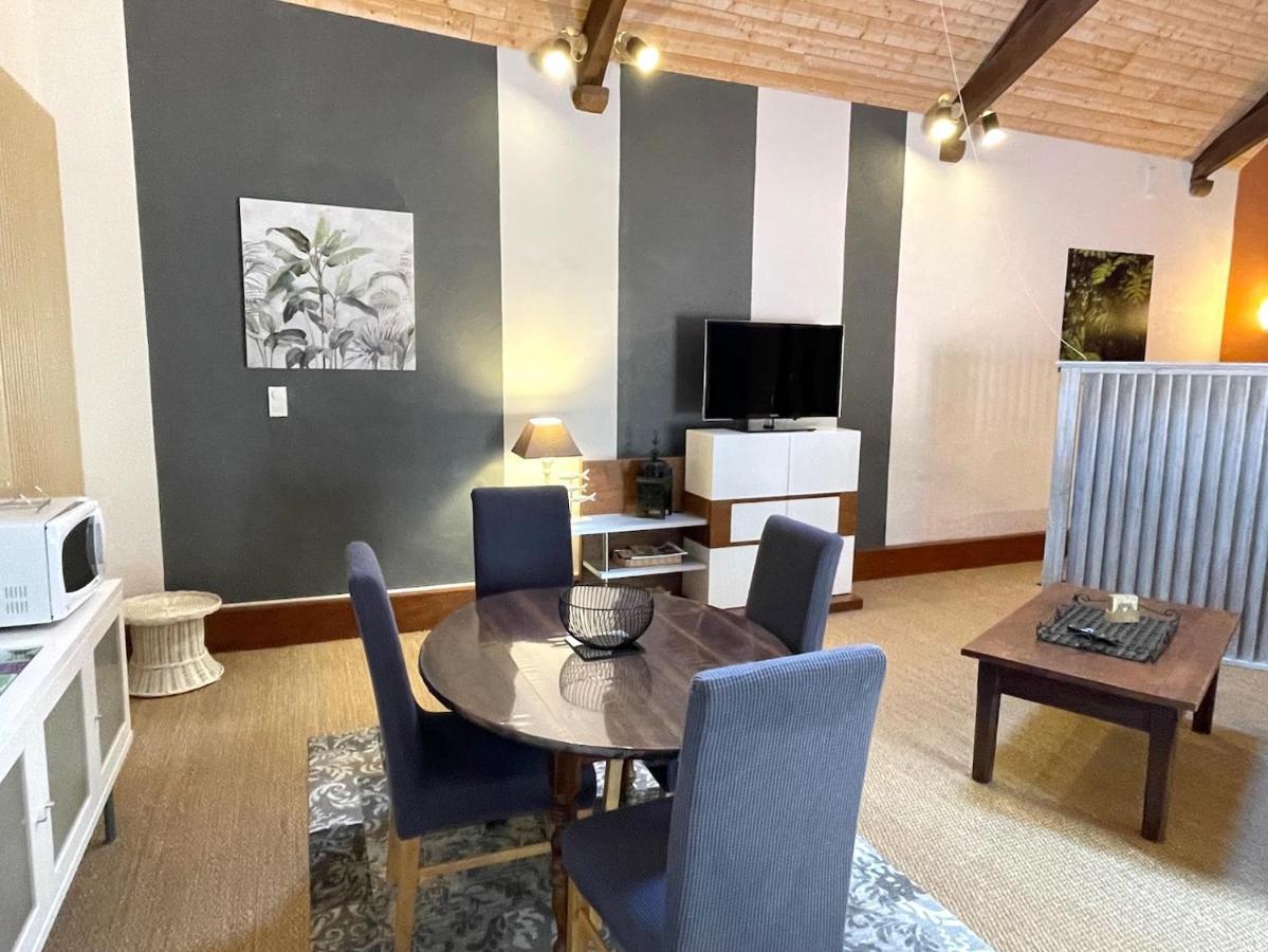Maison D'Hotes Et Gites La Chouannerie A Cote Du Parc Du Puy Dufou Pouzauges Ngoại thất bức ảnh