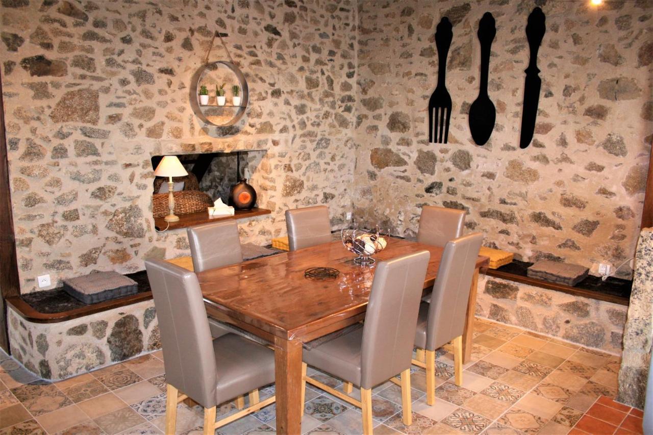Maison D'Hotes Et Gites La Chouannerie A Cote Du Parc Du Puy Dufou Pouzauges Ngoại thất bức ảnh