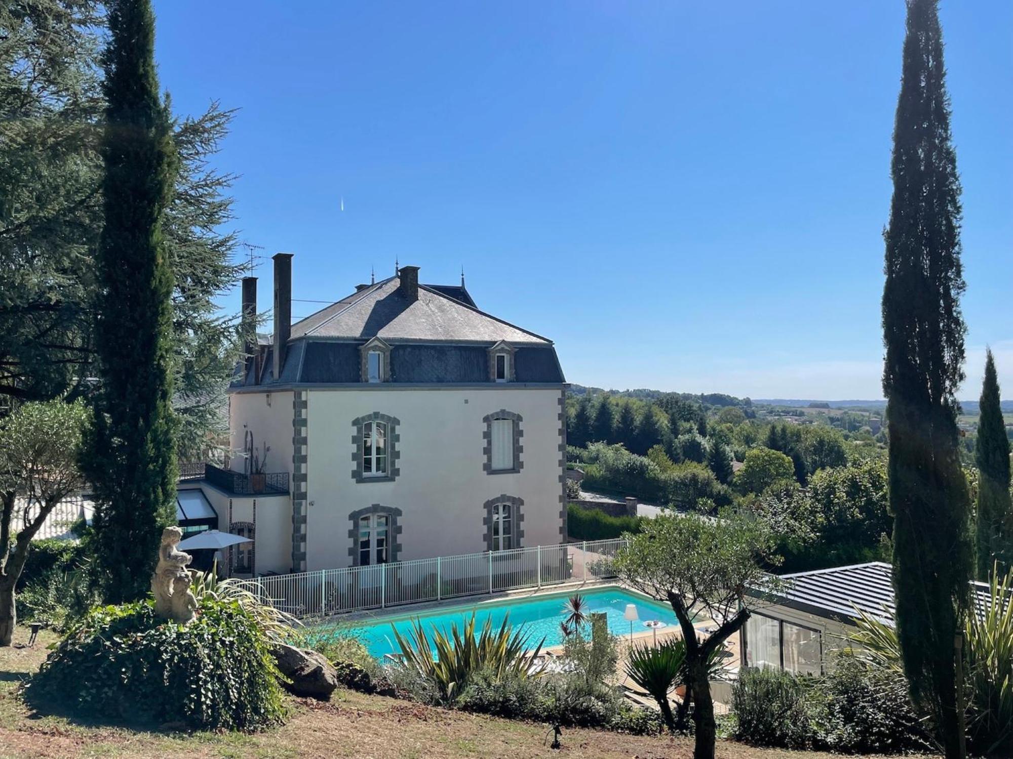 Maison D'Hotes Et Gites La Chouannerie A Cote Du Parc Du Puy Dufou Pouzauges Ngoại thất bức ảnh