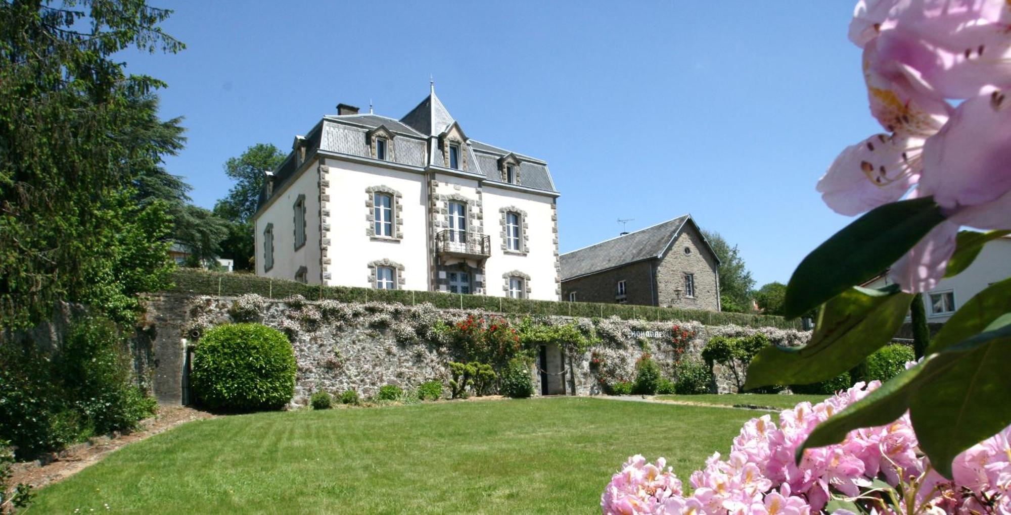Maison D'Hotes Et Gites La Chouannerie A Cote Du Parc Du Puy Dufou Pouzauges Ngoại thất bức ảnh
