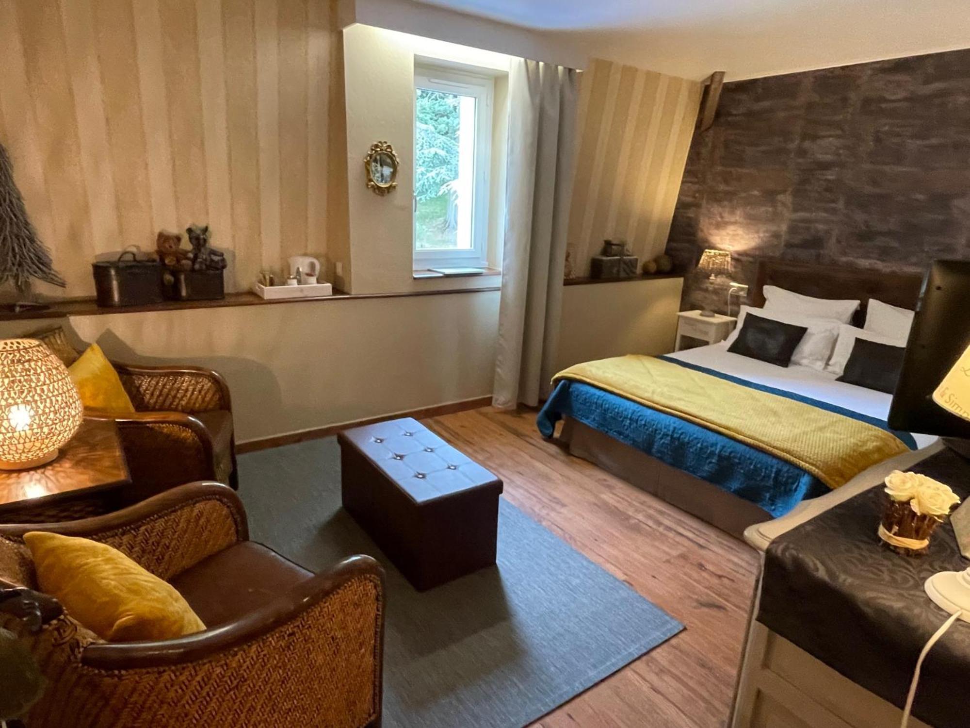 Maison D'Hotes Et Gites La Chouannerie A Cote Du Parc Du Puy Dufou Pouzauges Ngoại thất bức ảnh