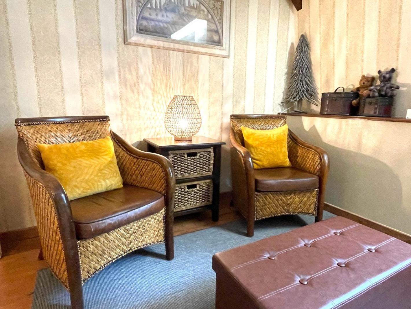 Maison D'Hotes Et Gites La Chouannerie A Cote Du Parc Du Puy Dufou Pouzauges Ngoại thất bức ảnh
