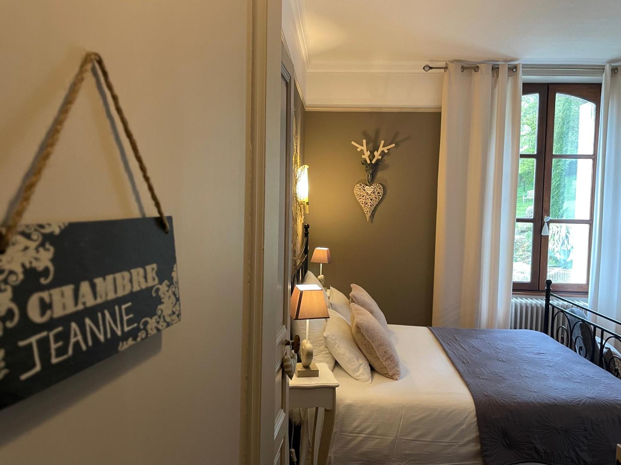 Maison D'Hotes Et Gites La Chouannerie A Cote Du Parc Du Puy Dufou Pouzauges Ngoại thất bức ảnh