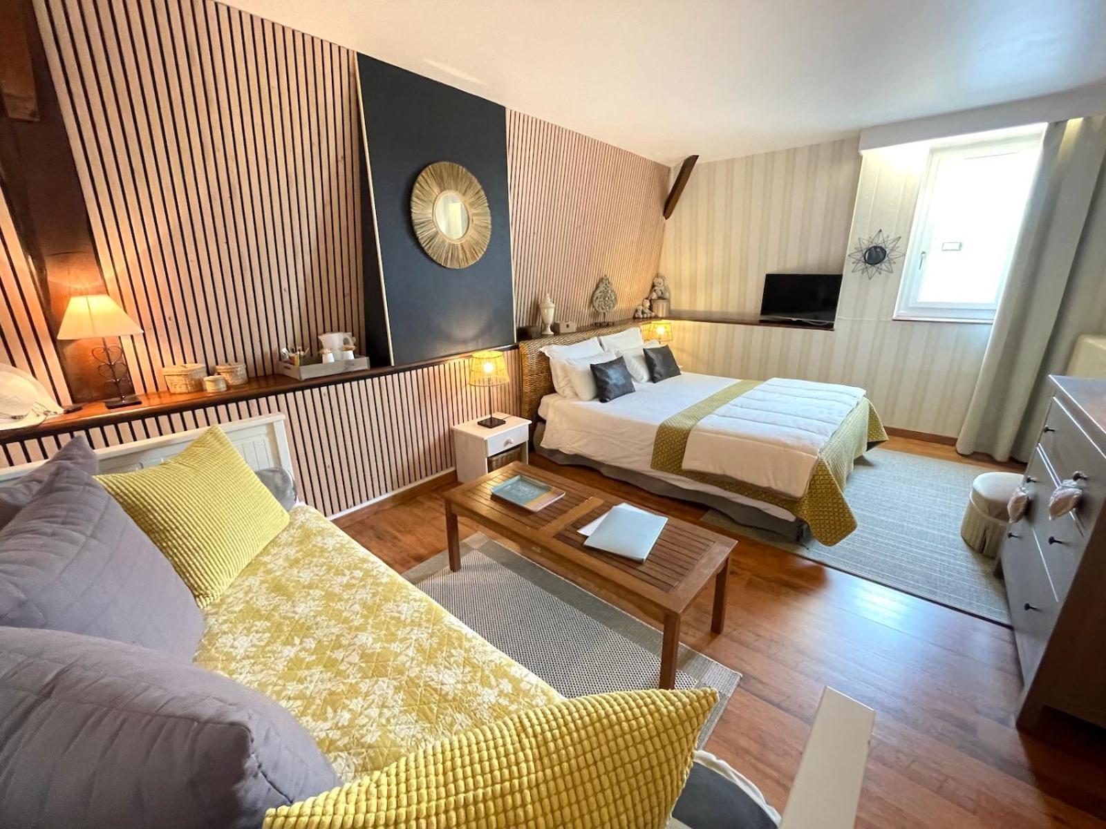 Maison D'Hotes Et Gites La Chouannerie A Cote Du Parc Du Puy Dufou Pouzauges Ngoại thất bức ảnh